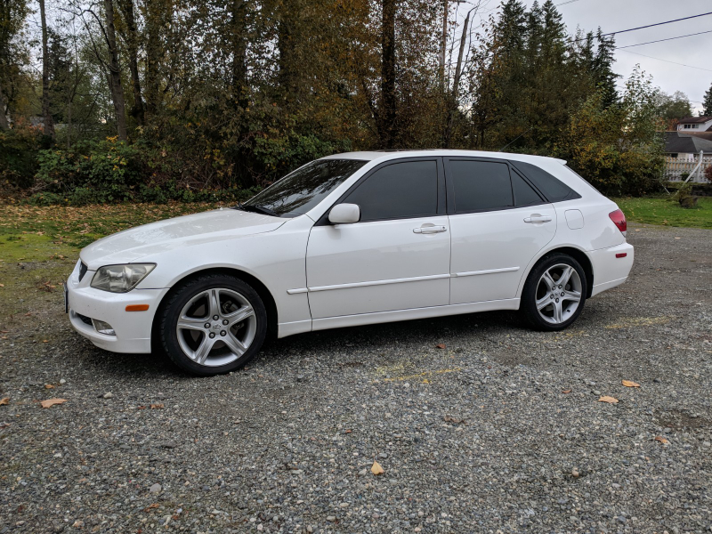 Illustration for article titled 2002 Lexus IS 300 Sportcross: The Oppositelock Review